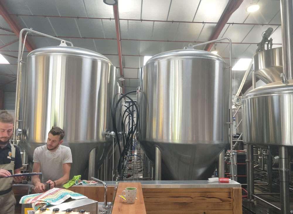 brewery equipment for sale,beer equipment,brewing system manufacturers,fermentation tanks,conical fermenters,bright beer tank,brewery system,fermentation tank,fermenters,brewery equipment cost,brewery equipment for sale